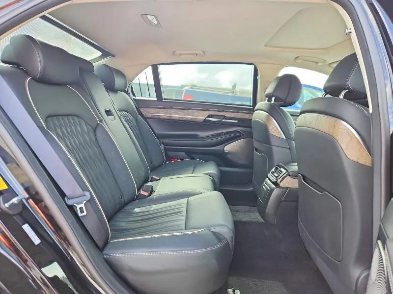 2021 GENESIS G90 PREMIUM  