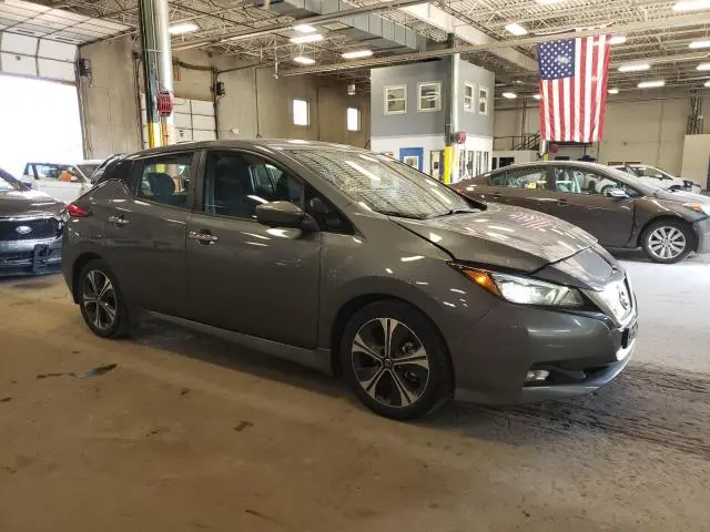 2020 NISSAN LEAF SV  