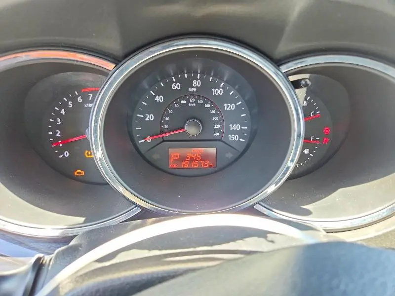 2013 KIA SORENTO LX  