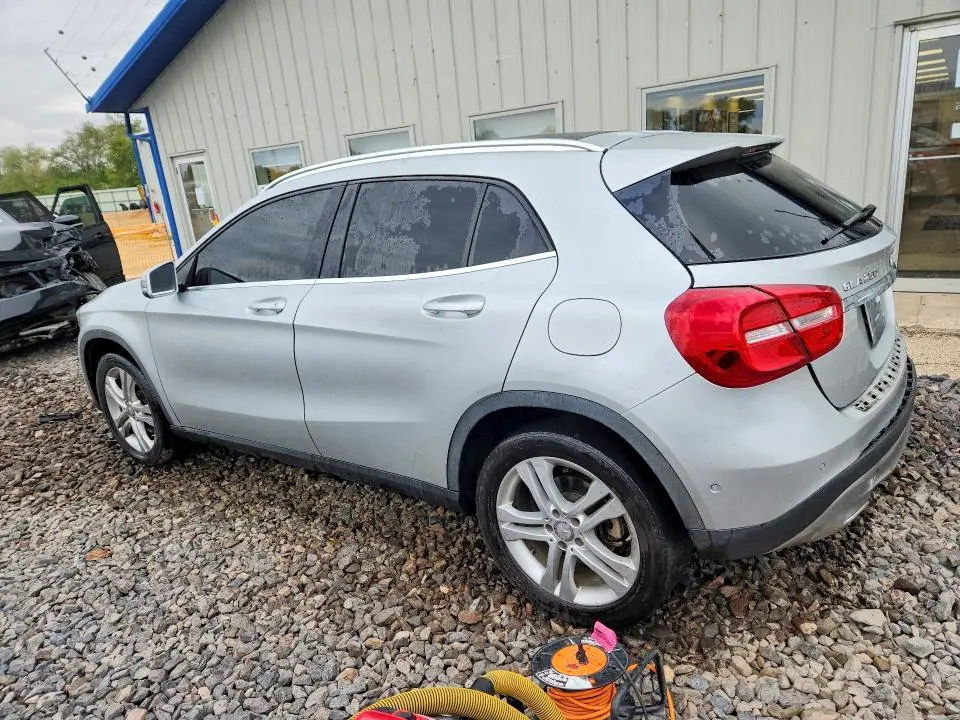 2015 MERCEDES-BENZ GLA 250 4MATIC  