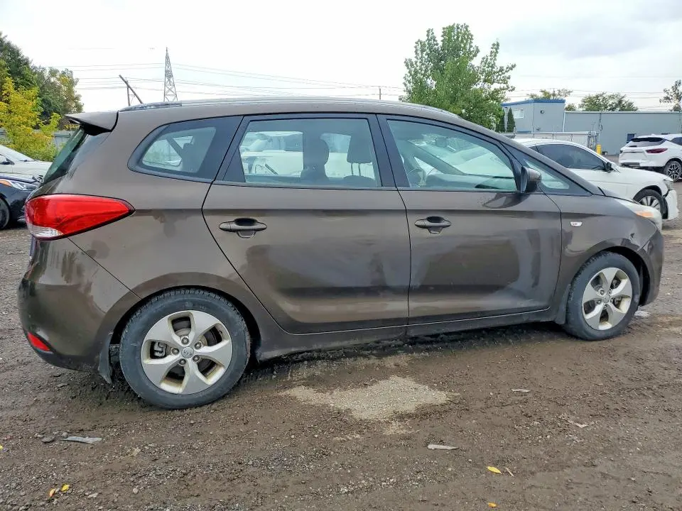 2014 KIA RONDO   