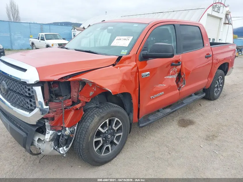 2018 TOYOTA TUNDRA SR5 5.7L V8
