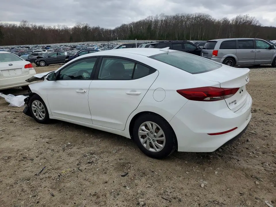 2018 HYUNDAI ELANTRA SE  