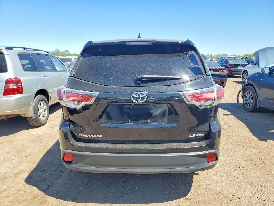 2015 TOYOTA HIGHLANDER LE PLUS  