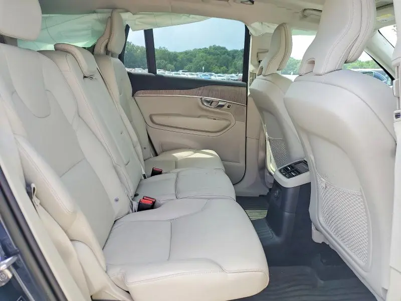 2023 VOLVO XC90 PLUS  