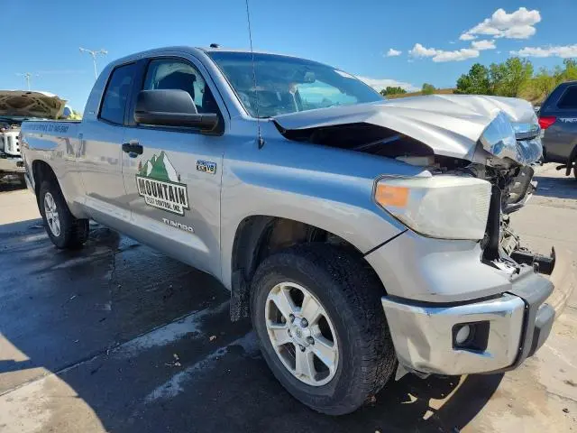 2015 TOYOTA TUNDRA SR5  