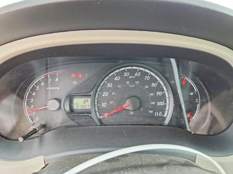 2012 TOYOTA SIENNA LE  