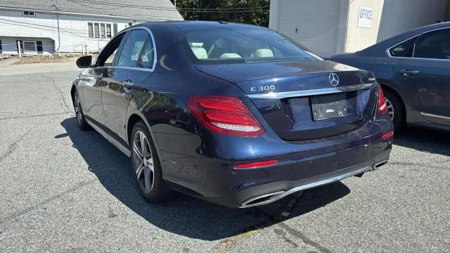 2017 MERCEDES-BENZ E 300 4MATIC  