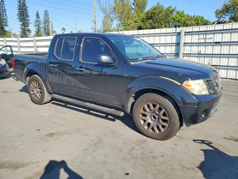 2012 NISSAN FRONTIER S  
