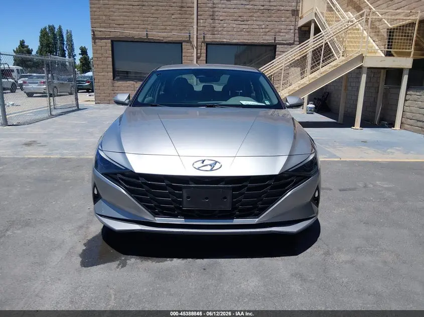 2021 HYUNDAI ELANTRA SE