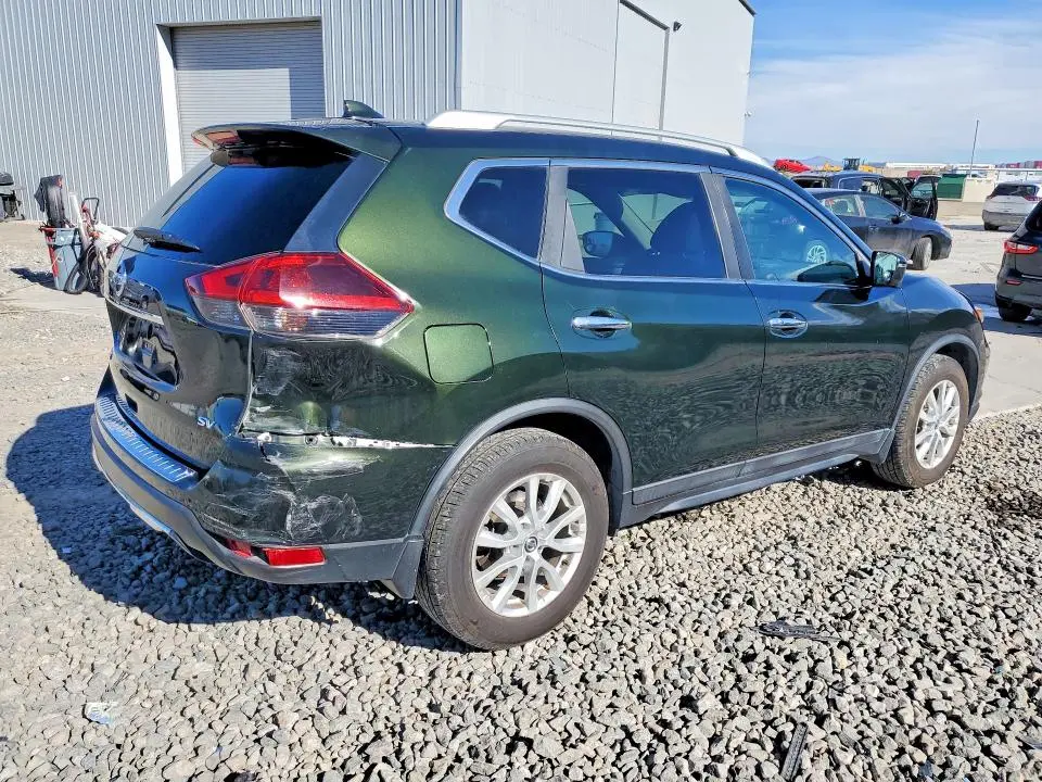 2018 NISSAN ROGUE SV  