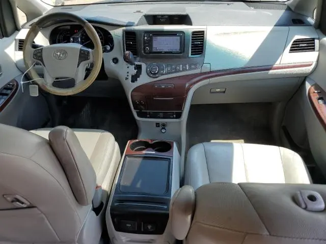 2012 TOYOTA SIENNA XLE  