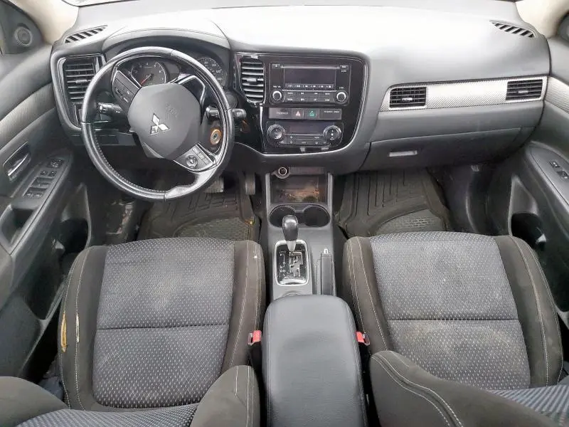 2016 MITSUBISHI OUTLANDER ES  