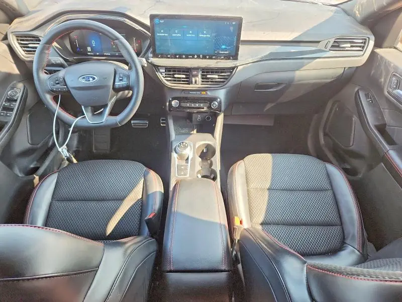 2024 FORD ESCAPE ST LINE  