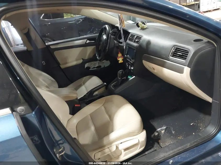 2017 VOLKSWAGEN JETTA 1.4T SE