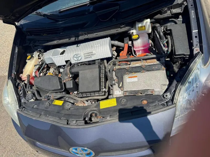2011 TOYOTA PRIUS TWO  