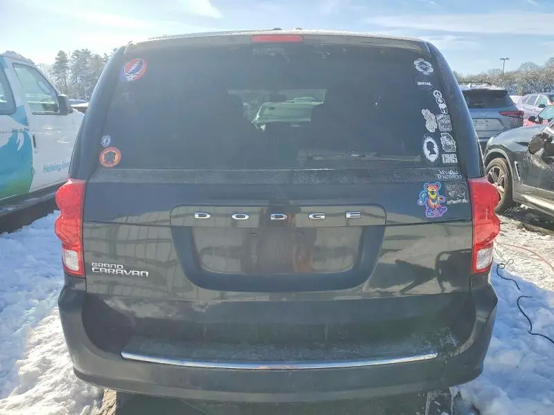 2013 DODGE GRAND CARAVAN SE  