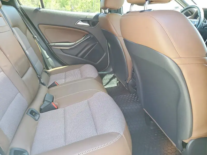 2015 MERCEDES-BENZ GLA 250 4MATIC  