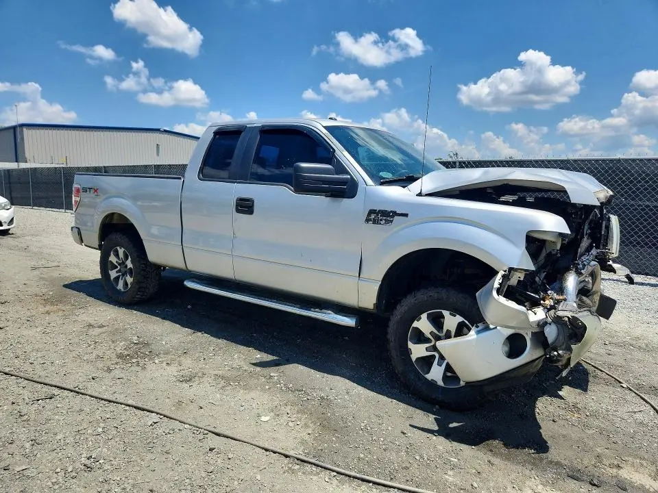 2013 FORD F150 SUPER CAB  