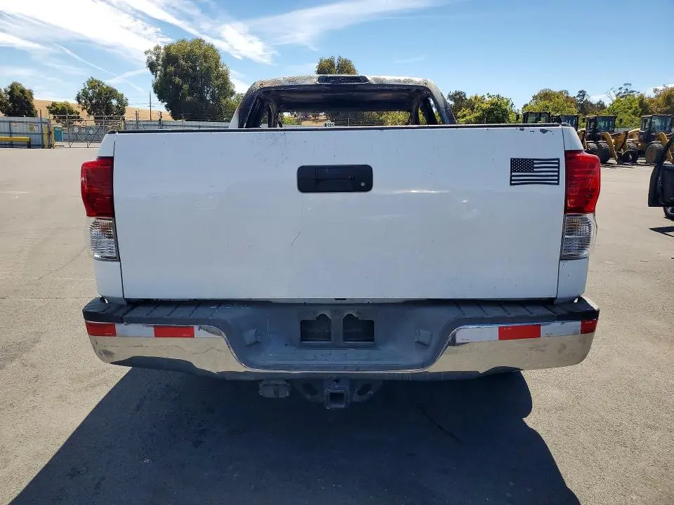 2011 TOYOTA TUNDRA DOUBLE CAB SR5  