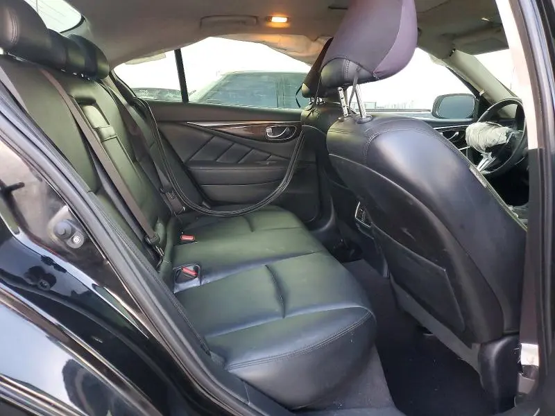 2018 INFINITI Q50 LUXE  