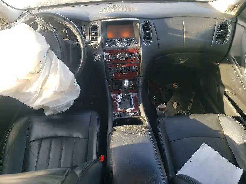 2016 INFINITI QX50 BASE  