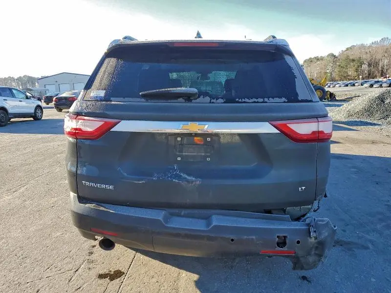2020 CHEVROLET TRAVERSE LT  
