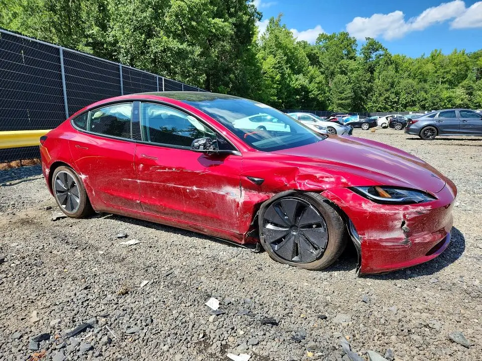 2026 TESLA MODEL 3   