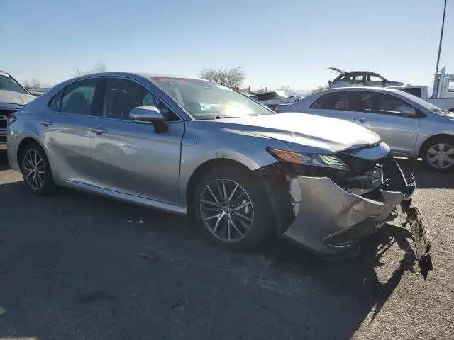 2021 TOYOTA CAMRY XLE