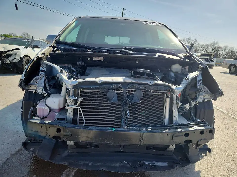 2016 TOYOTA SIENNA XLE 8-PASSENGER  