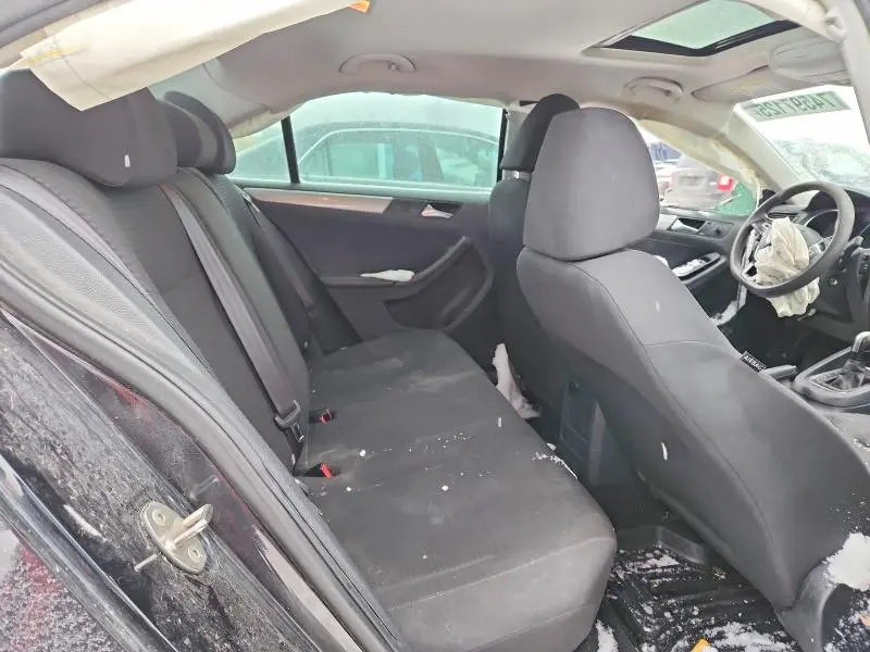 2015 VOLKSWAGEN JETTA BASE  