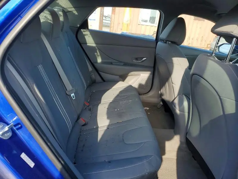 2023 HYUNDAI ELANTRA SEL  