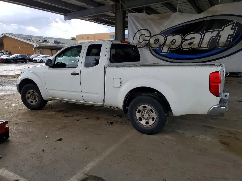 2014 NISSAN FRONTIER S  