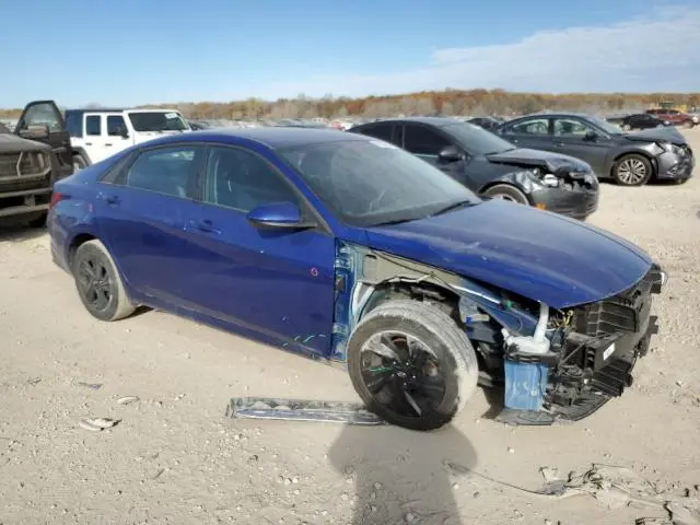 2021 HYUNDAI ELANTRA SEL  