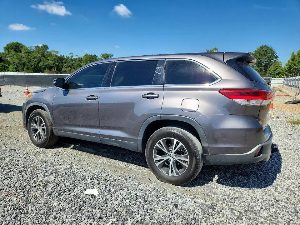 2019 TOYOTA HIGHLANDER LE PLUS  