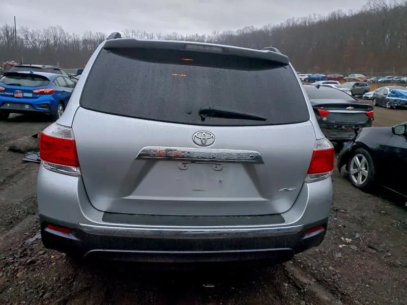 2012 TOYOTA HIGHLANDER BASE  
