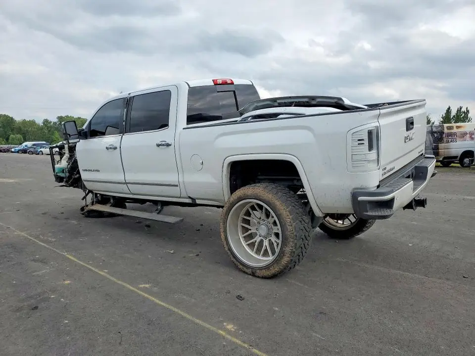 2017 GMC SIERRA K2500 DENALI  