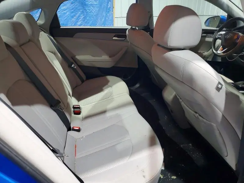2018 HYUNDAI SONATA SE  