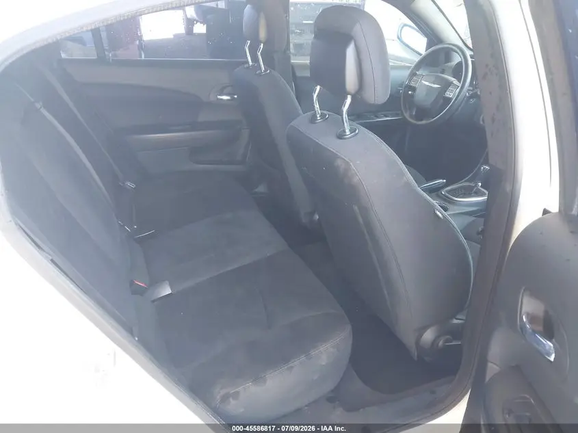2014 CHRYSLER 200 LX