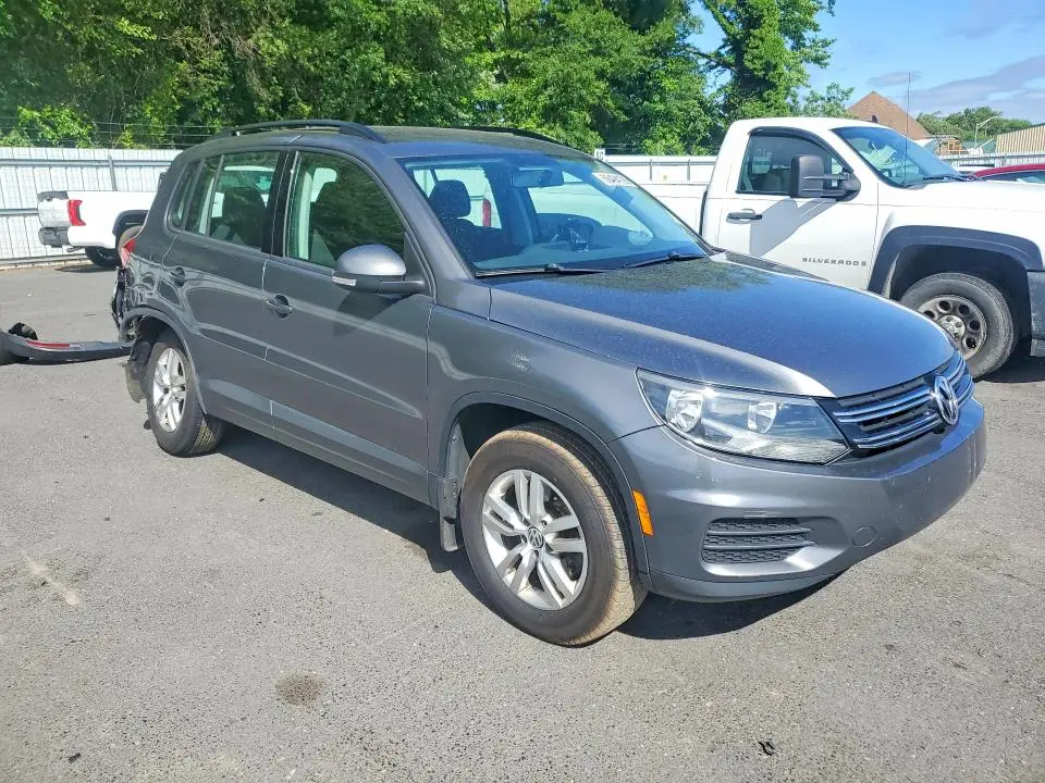 2015 VOLKSWAGEN TIGUAN S  
