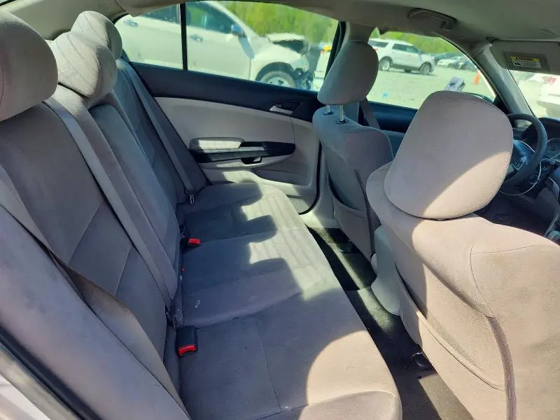 2011 HONDA ACCORD LX  