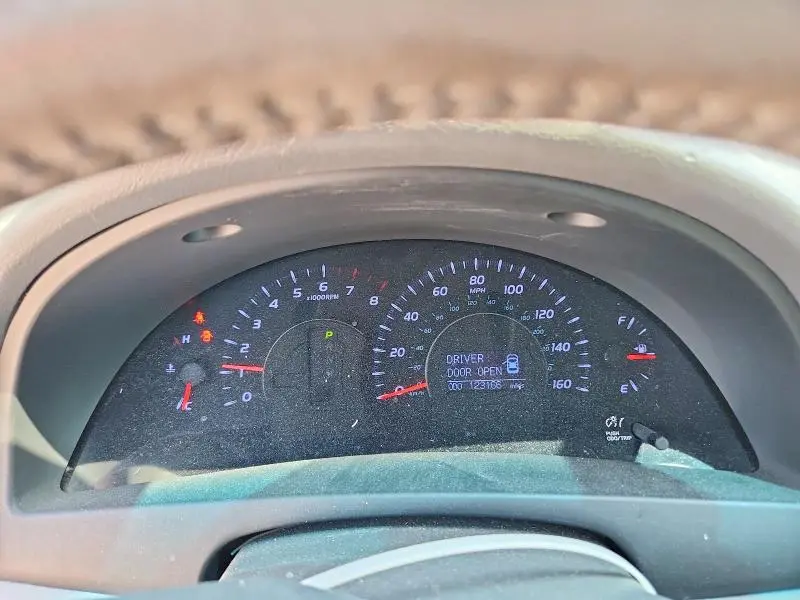 2011 TOYOTA CAMRY XLE V6  
