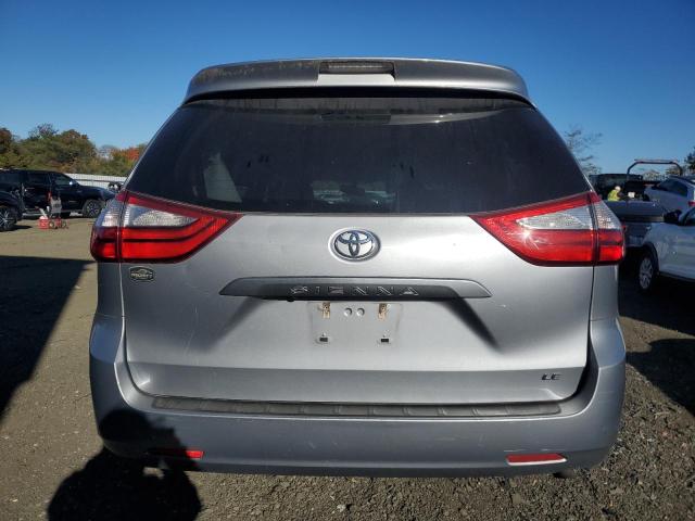 2016 TOYOTA SIENNA LE