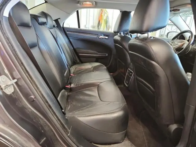 2016 CHRYSLER 300 LIMITED  