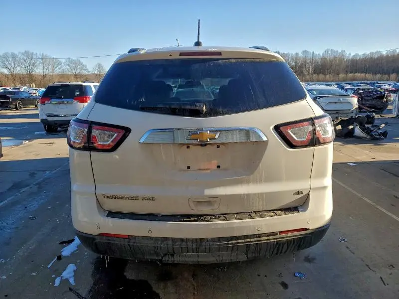 2017 CHEVROLET TRAVERSE LT  