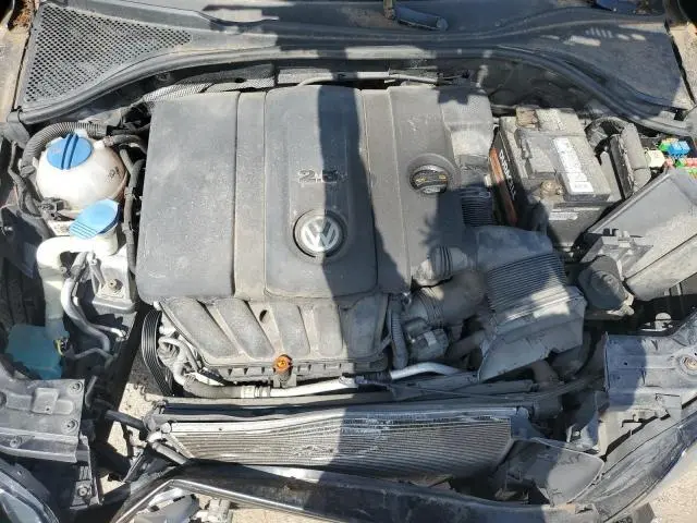 2012 VOLKSWAGEN PASSAT S  