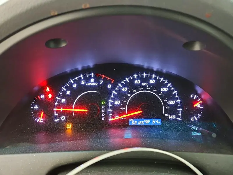 2011 TOYOTA CAMRY LE  