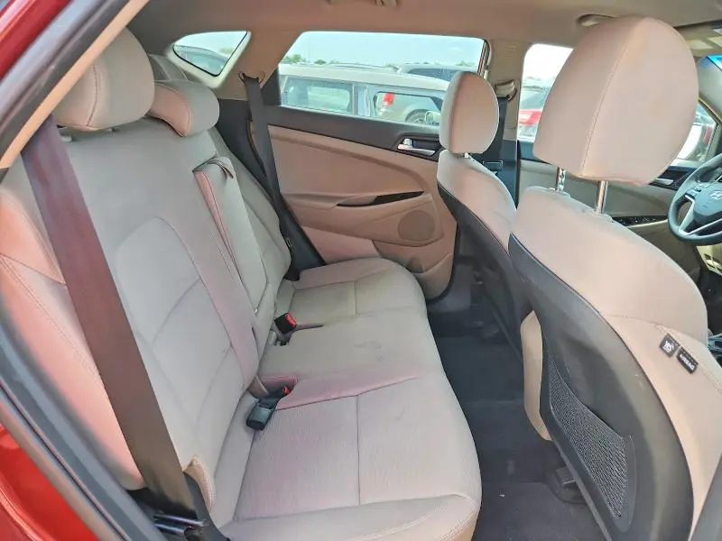 2019 HYUNDAI TUCSON SE  