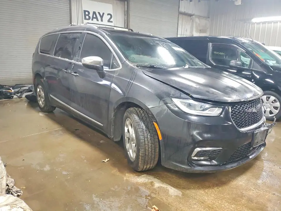 2021 CHRYSLER PACIFICA LIMITED  