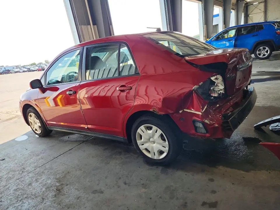 2010 NISSAN VERSA 1.8 S  